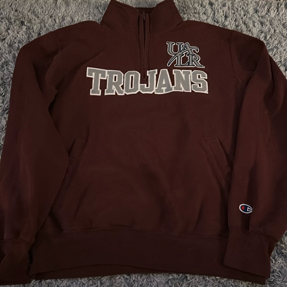 Women’s Champion college quarter zip, size medium